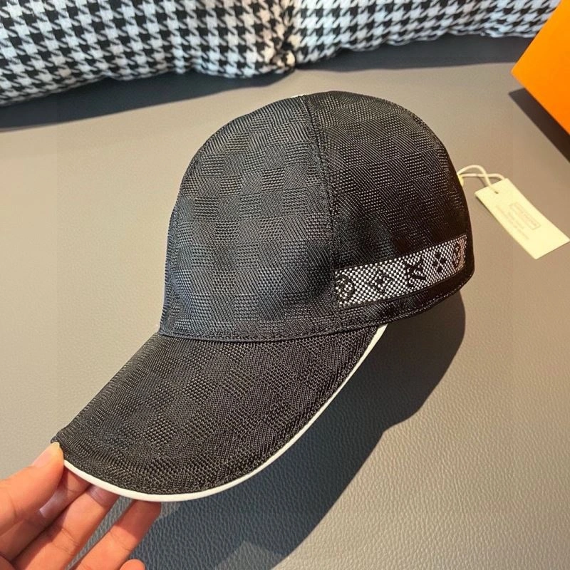 Louis Vuitton Caps GoAnywhere 261196