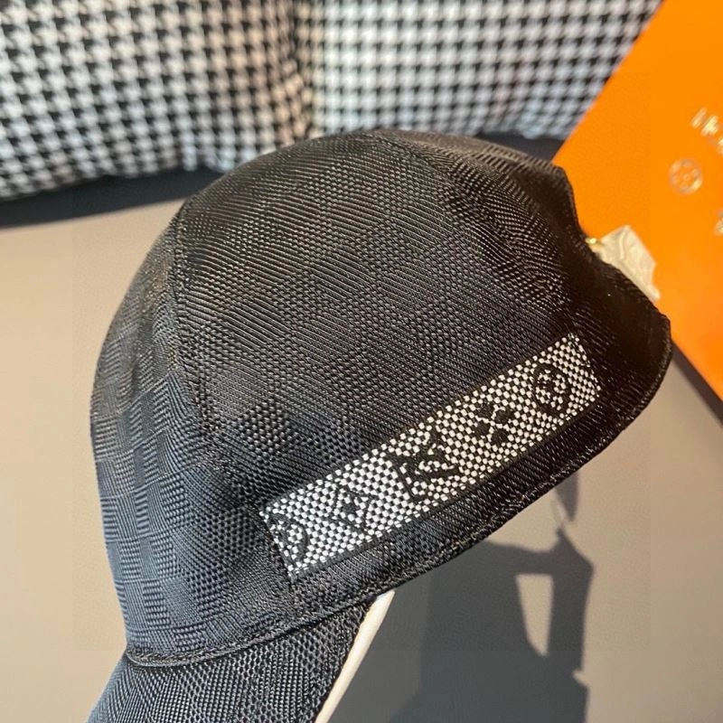 Louis Vuitton Caps GoAnywhere 261196