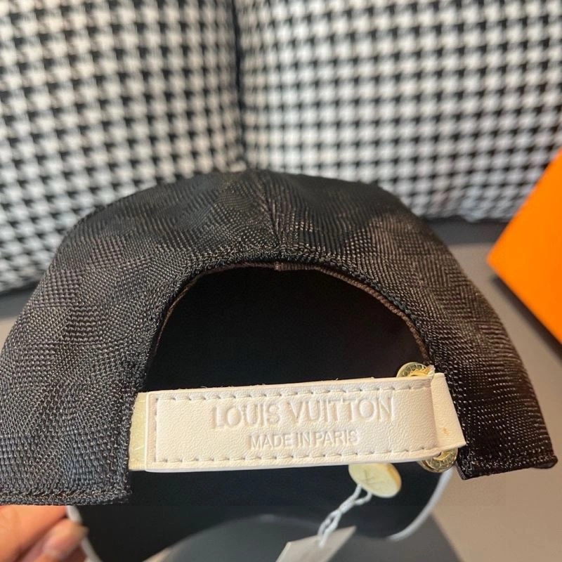 TimelessDesign Louis Vuitton Caps 261197
