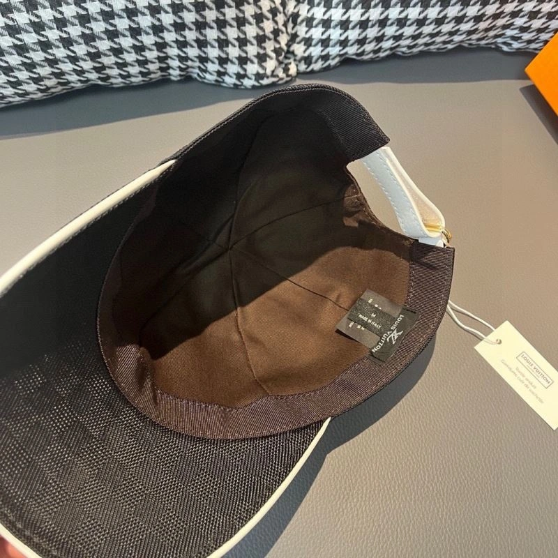 Louis Vuitton Caps Unisex 261216
