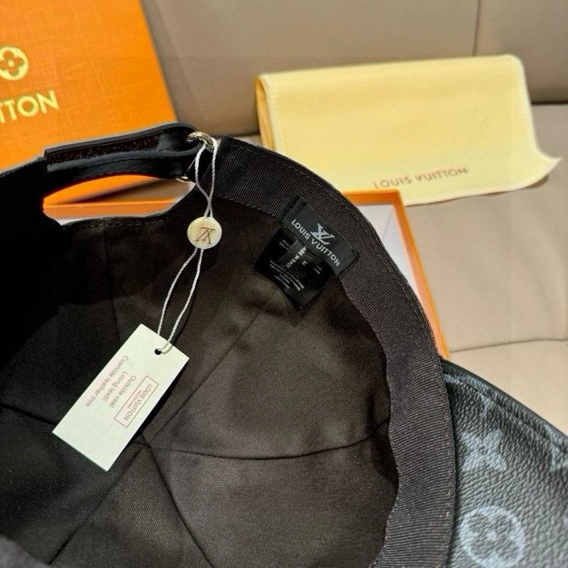 Louis Vuitton Caps Sustainable 261215
