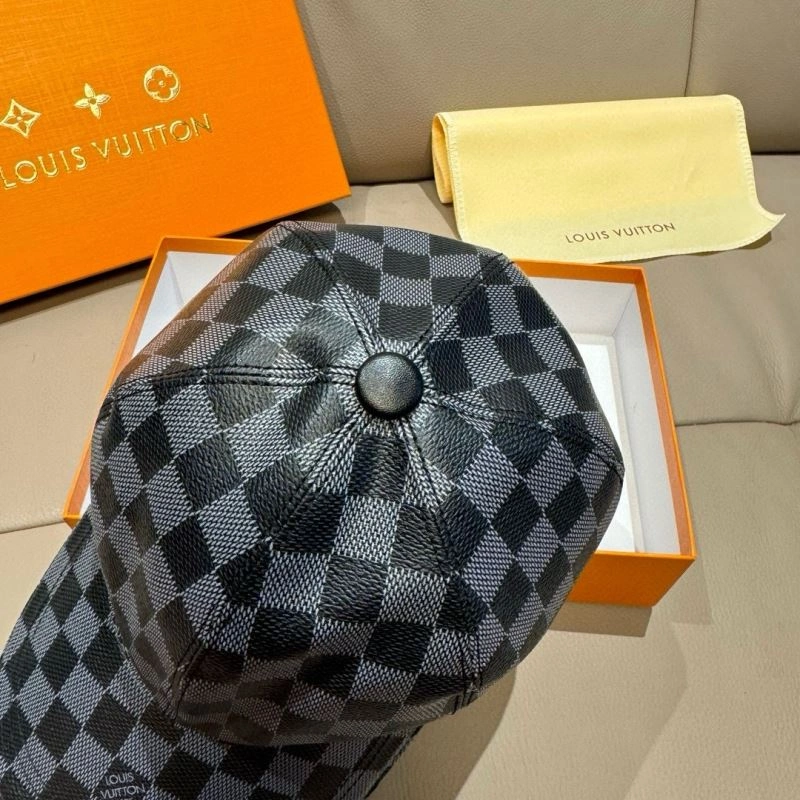 Louis Vuitton Caps Refined 261220