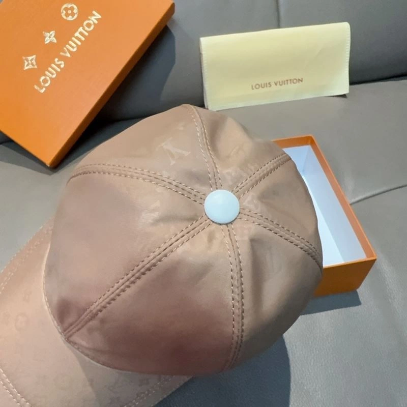Louis Vuitton Caps Versatile 261193