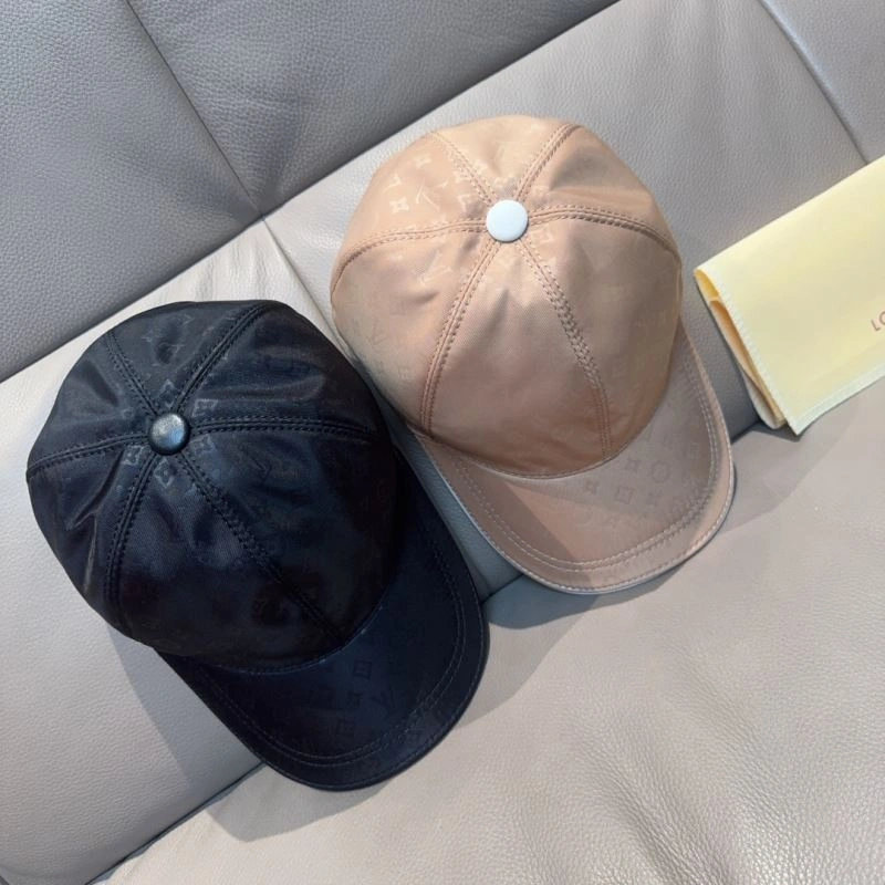 Louis Vuitton Caps Versatile 261193