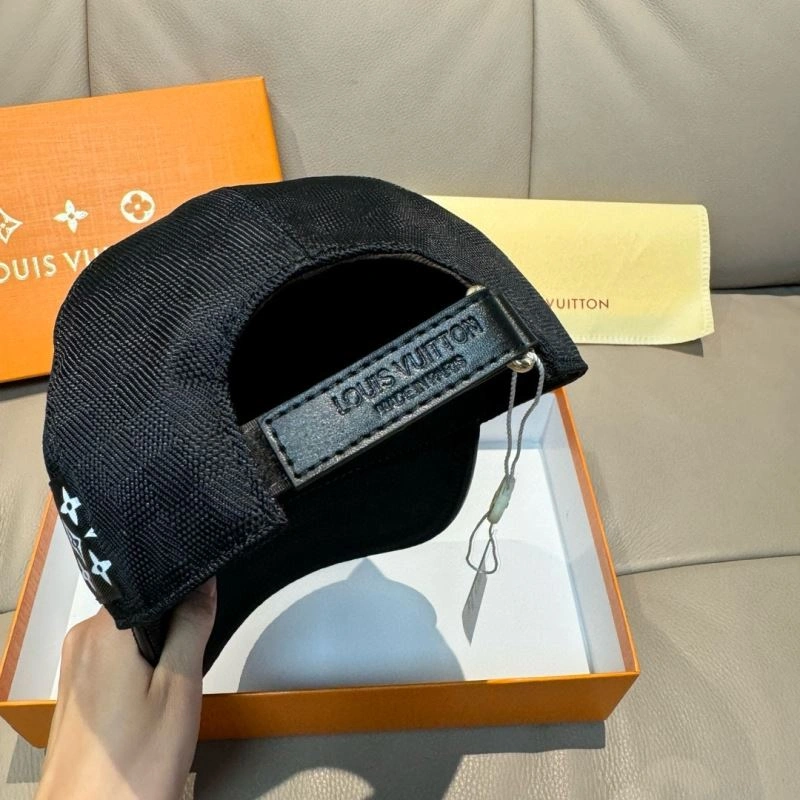 Sustainable Louis Vuitton Caps 261187