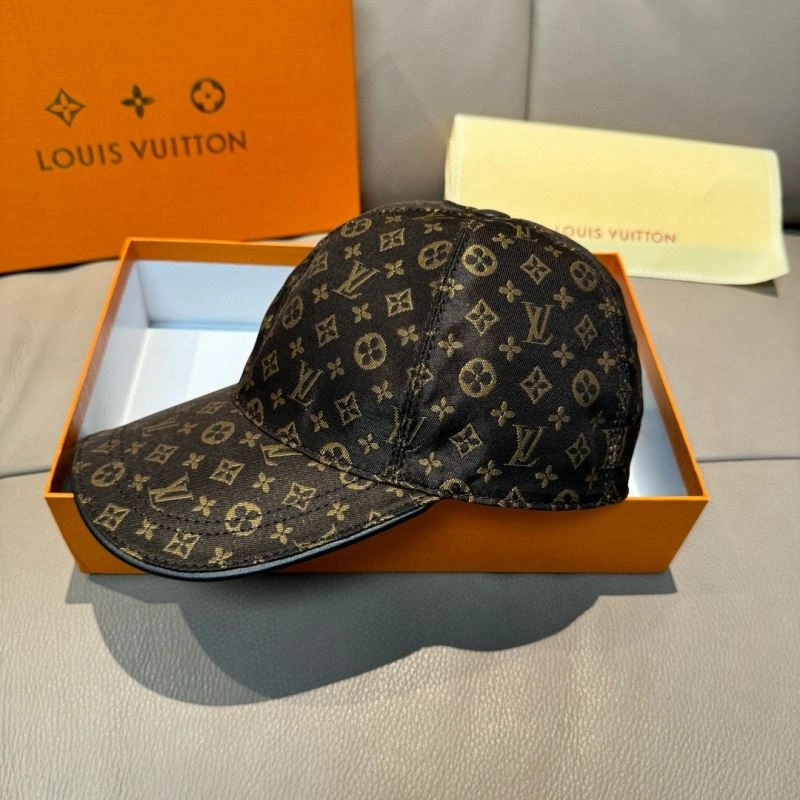 Fashionable Louis Vuitton Caps 261181