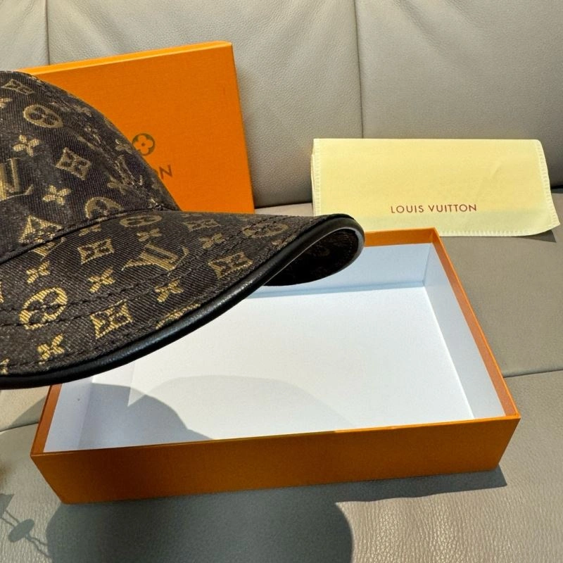 Fashionable Louis Vuitton Caps 261181
