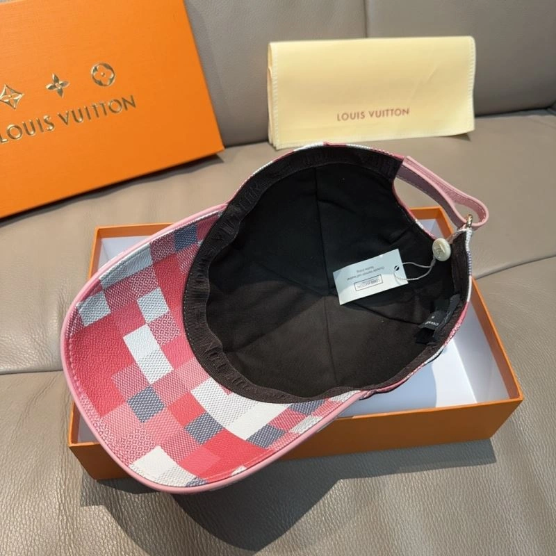Compact Louis Vuitton Caps 261178