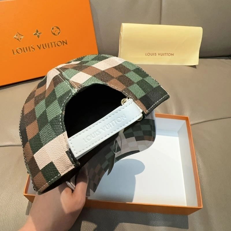 Snug Louis Vuitton Caps 261176