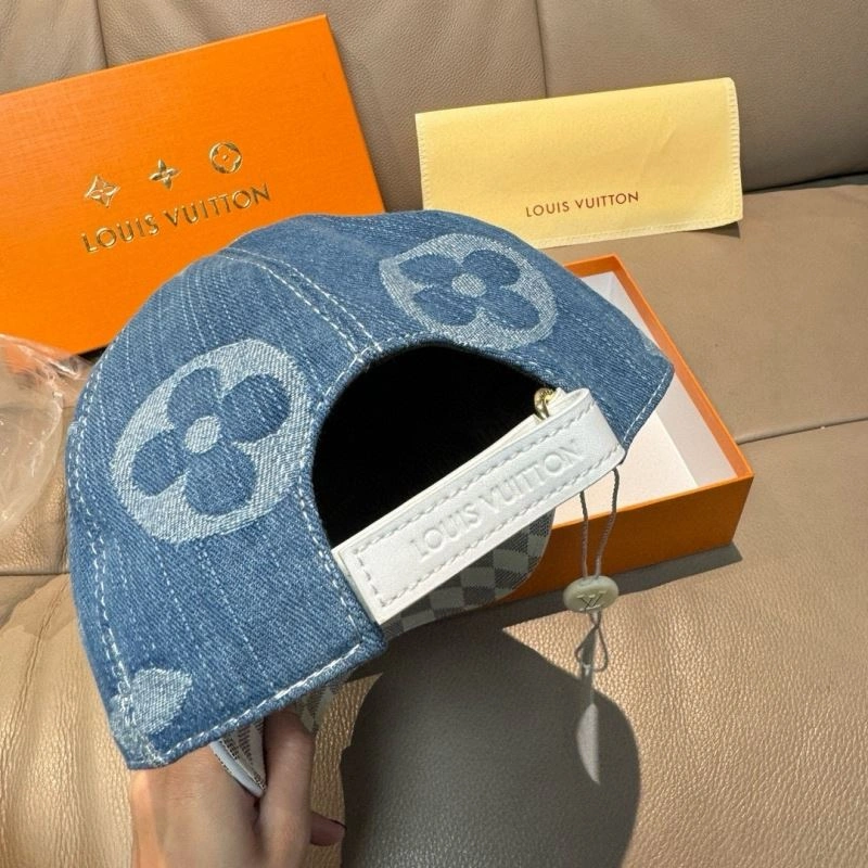 Louis Vuitton Caps Effortless 261161