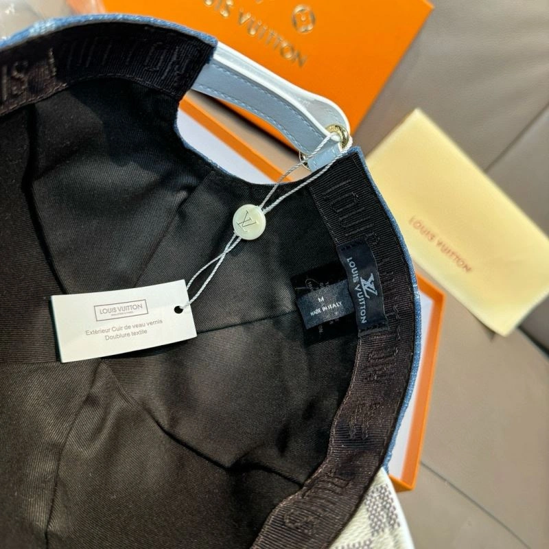 Louis Vuitton Caps Effortless 261161