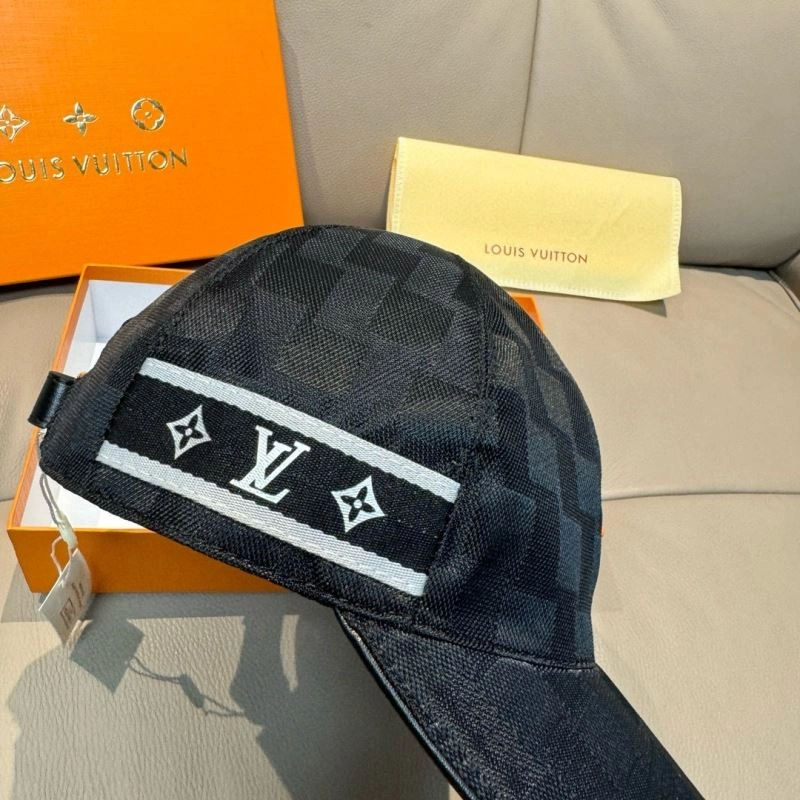 Louis Vuitton Caps MultiPurpose 261160
