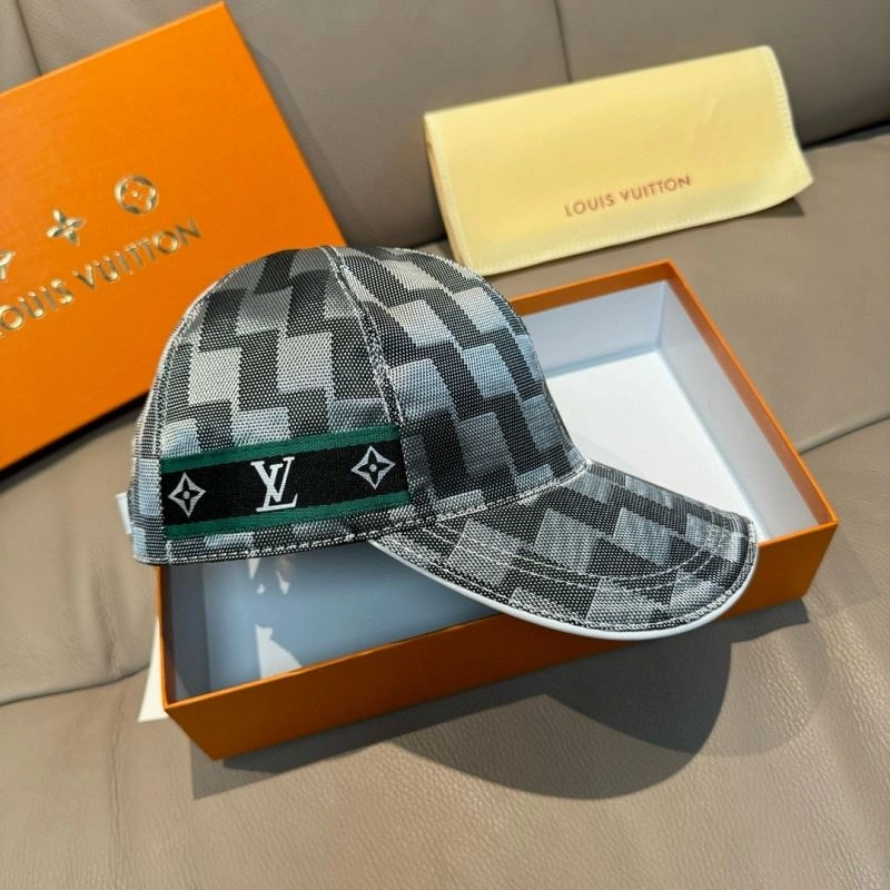 Sporty Louis Vuitton Caps 261171