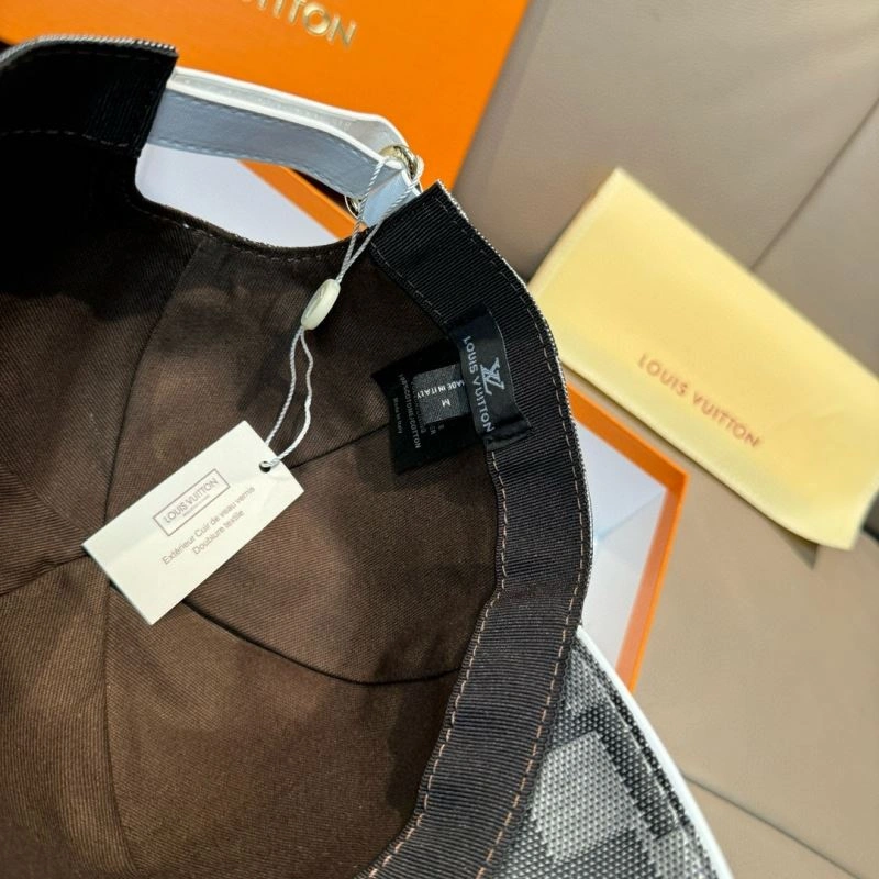 Sporty Louis Vuitton Caps 261171
