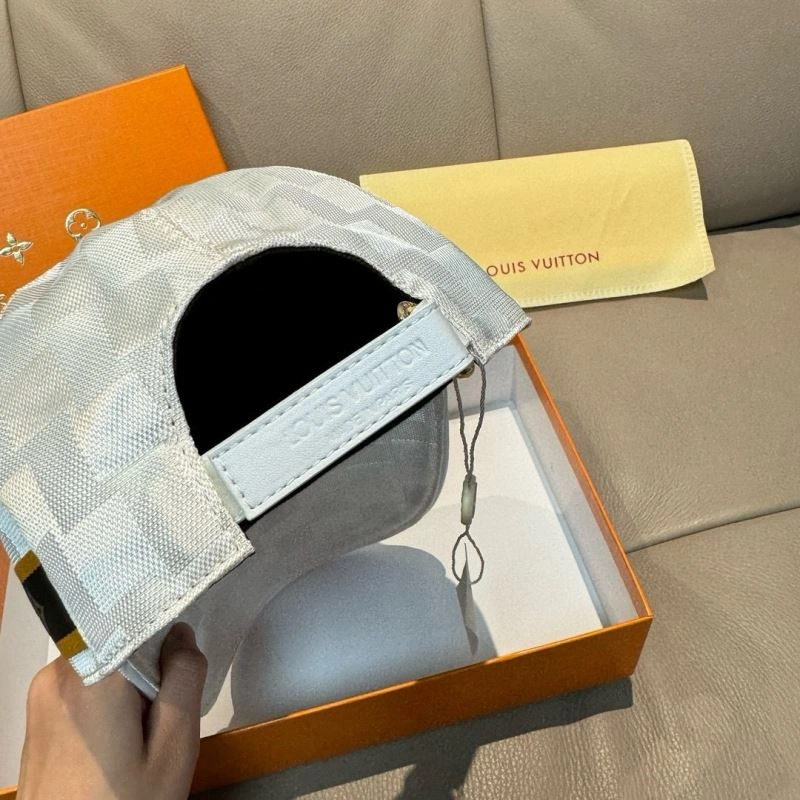 OdorResistant Louis Vuitton Caps 261170