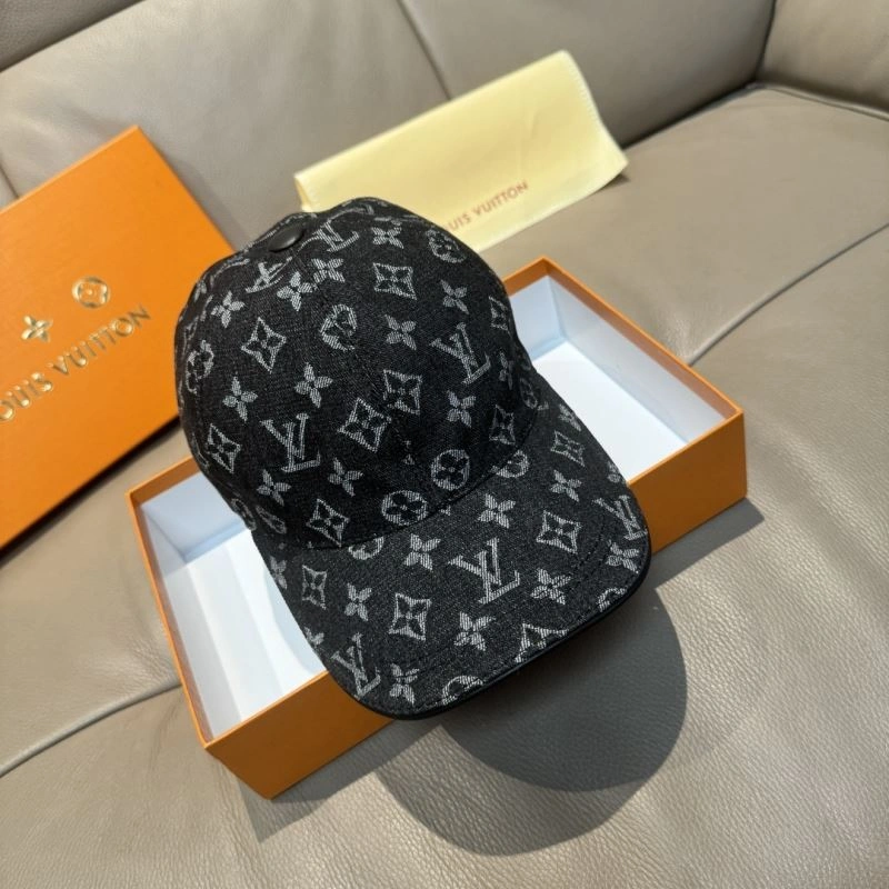 Compact Louis Vuitton Caps 261172
