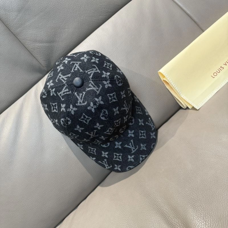 Compact Louis Vuitton Caps 261172