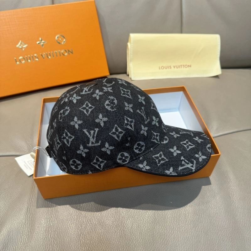 Compact Louis Vuitton Caps 261172