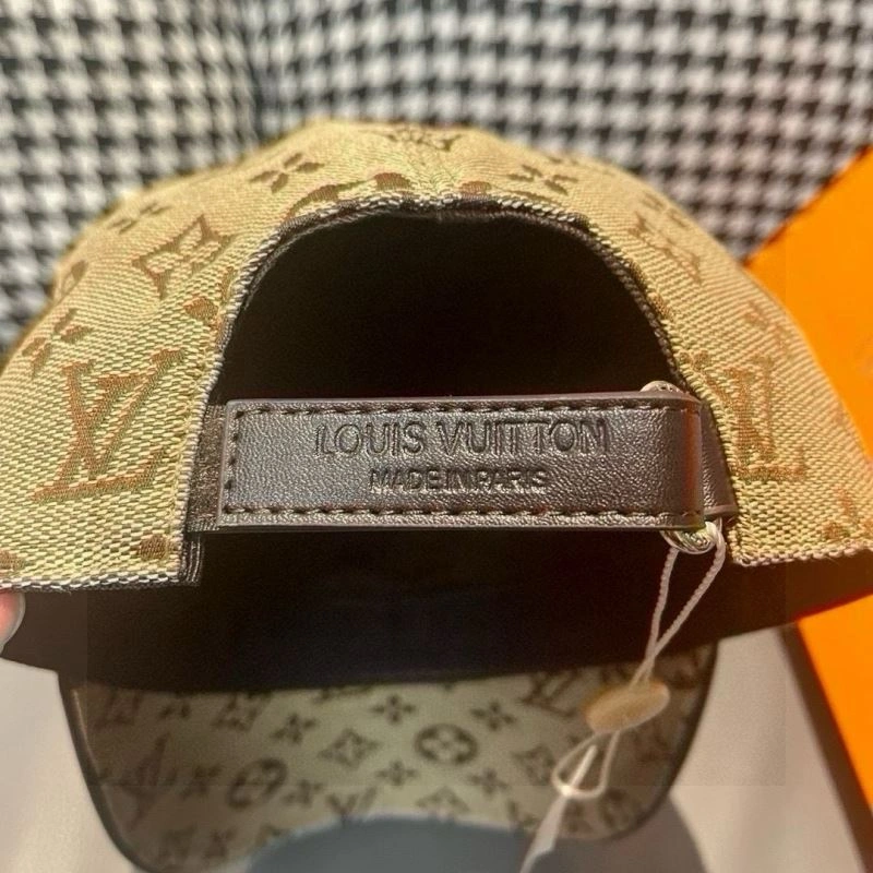 Louis Vuitton Caps SmartChoice 261155