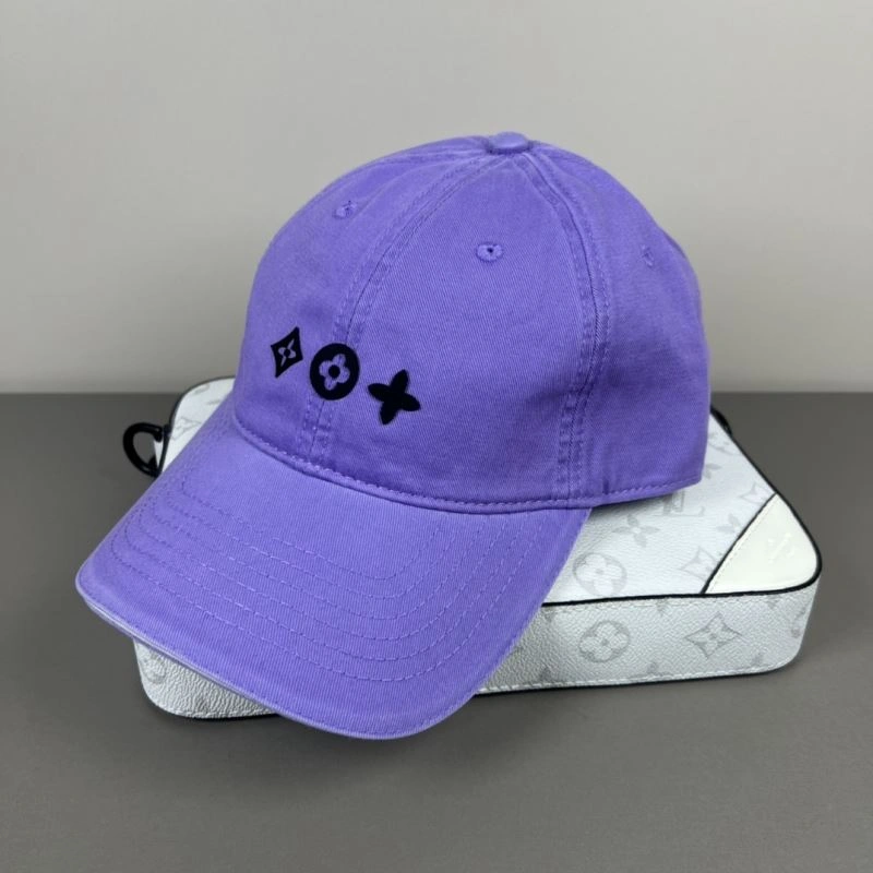 Louis Vuitton Caps Snug 258263
