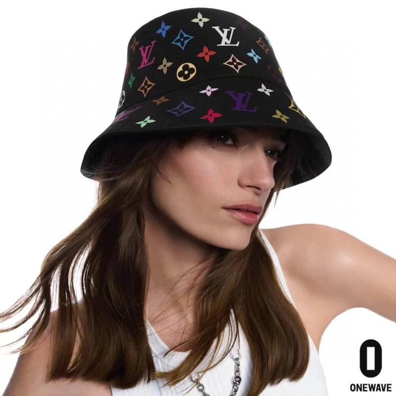 Louis Vuitton Caps UrbanChic 258248