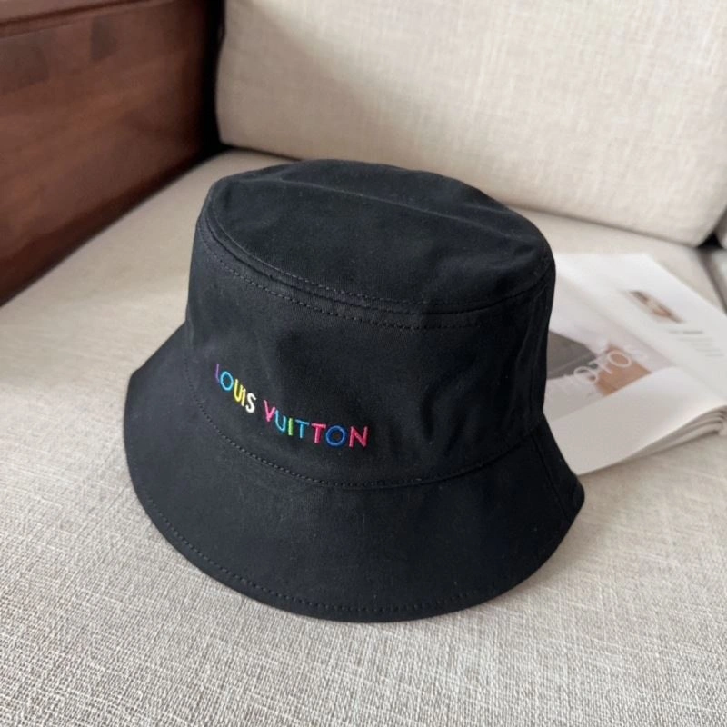 Louis Vuitton Caps UrbanChic 258248