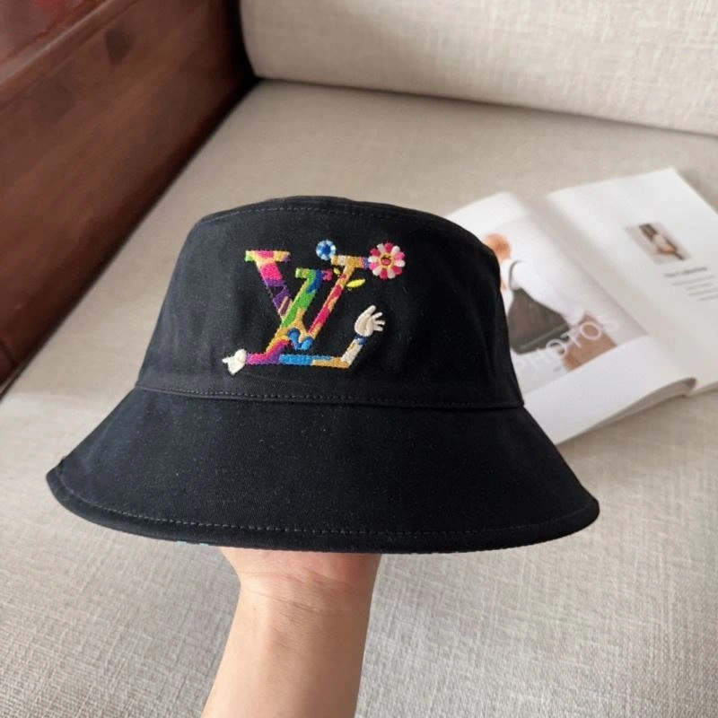 Louis Vuitton Caps UrbanChic 258248