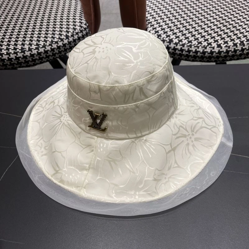 Louis Vuitton Caps Youthful 258268