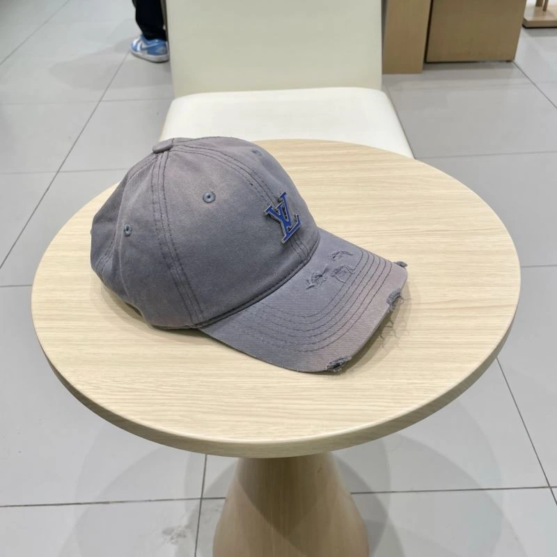 Fashionable Louis Vuitton Caps 258245