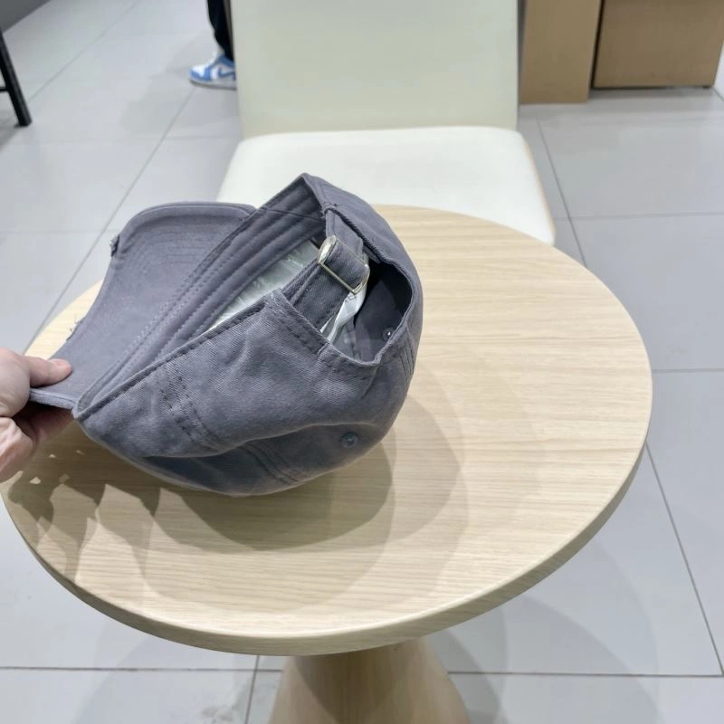 Fashionable Louis Vuitton Caps 258245
