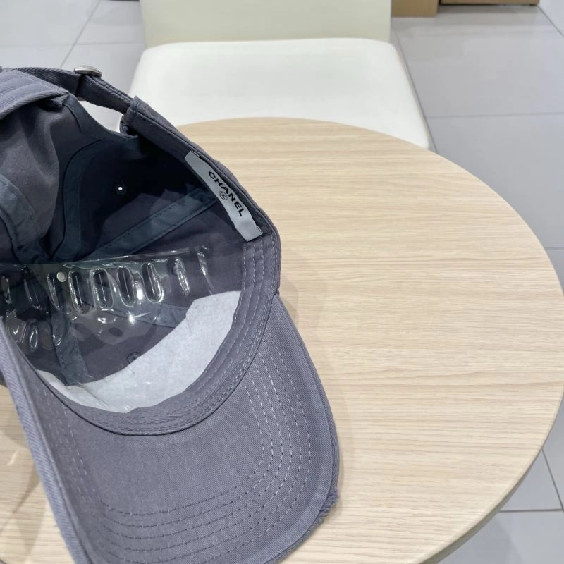 Fashionable Louis Vuitton Caps 258245