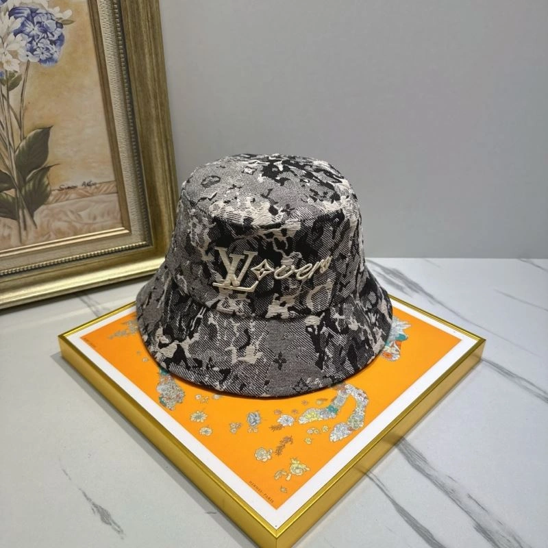Louis Vuitton Caps Sleek 258239