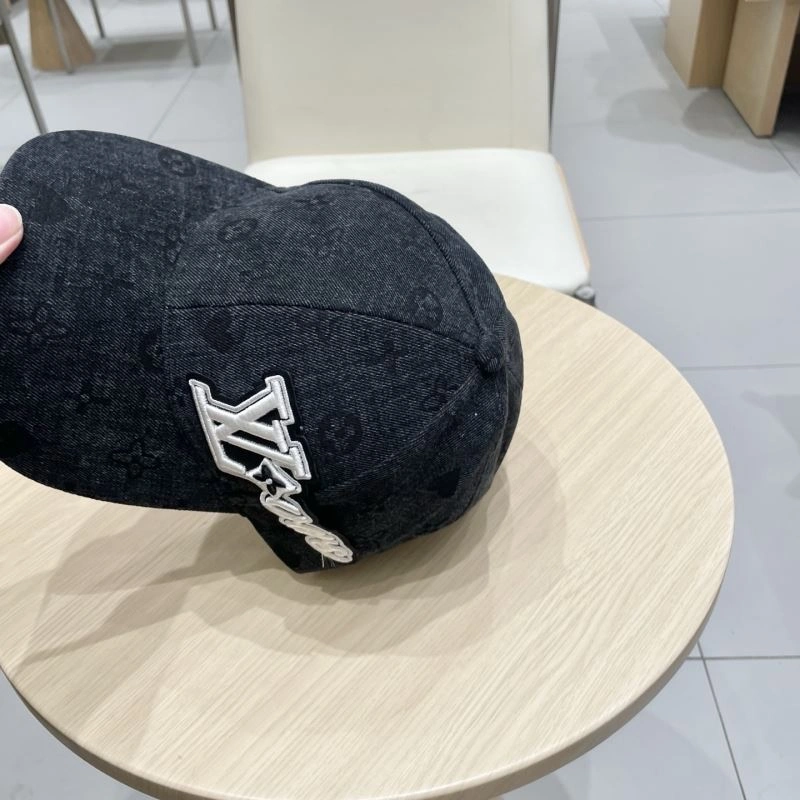 GoodFit Louis Vuitton Caps 258237