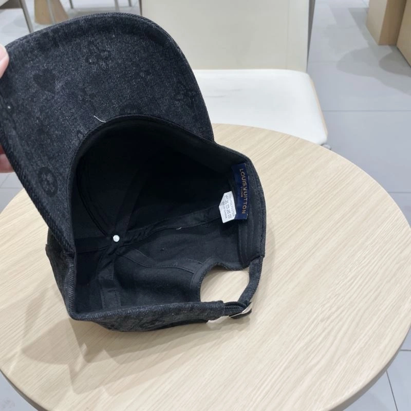 GoodFit Louis Vuitton Caps 258237