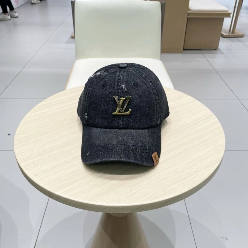 Louis Vuitton Caps EyeCatching 258236