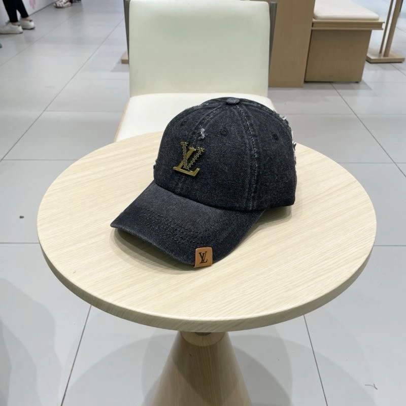 Louis Vuitton Caps EyeCatching 258236