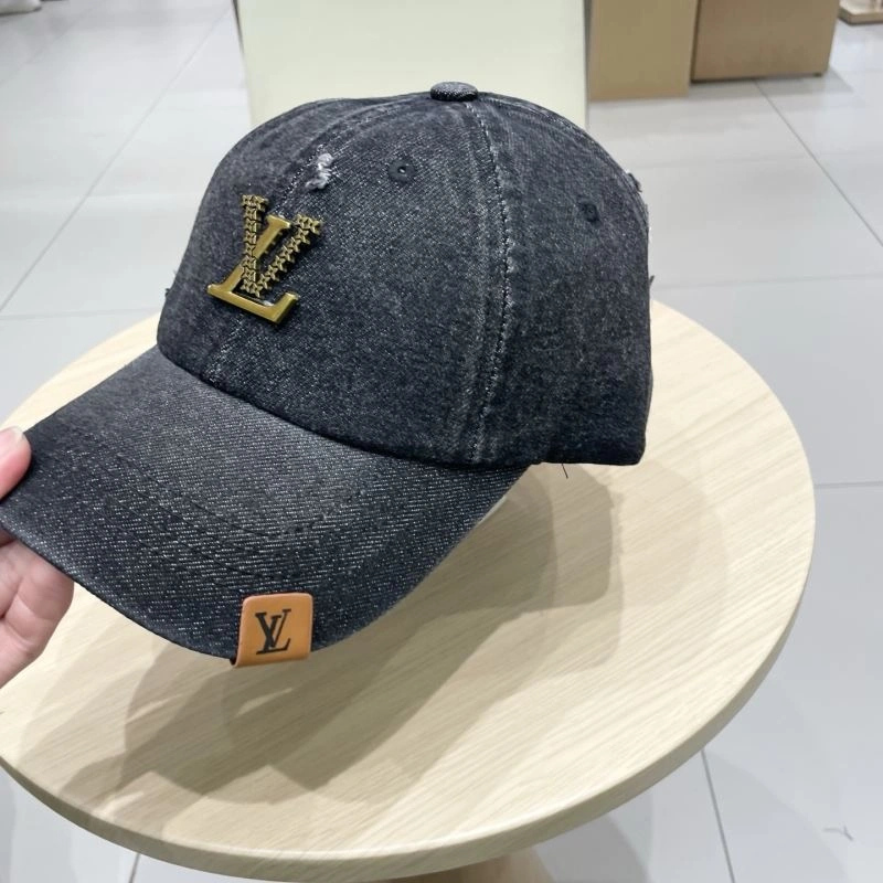 Louis Vuitton Caps EyeCatching 258236
