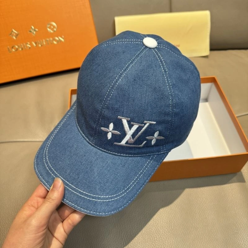 Louis Vuitton Caps Supportive 258230