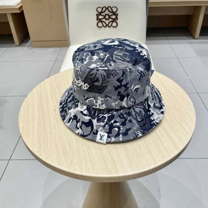 WaterResistant Louis Vuitton Caps 258200