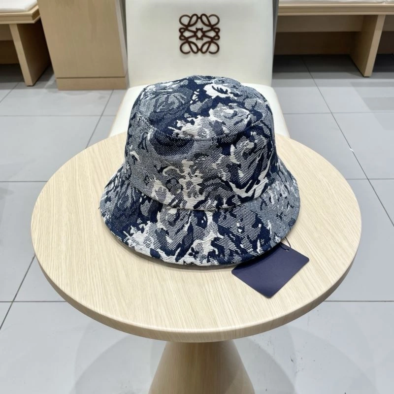 WaterResistant Louis Vuitton Caps 258200