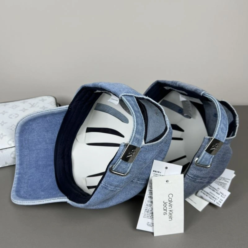 Elegant Louis Vuitton Caps 258213