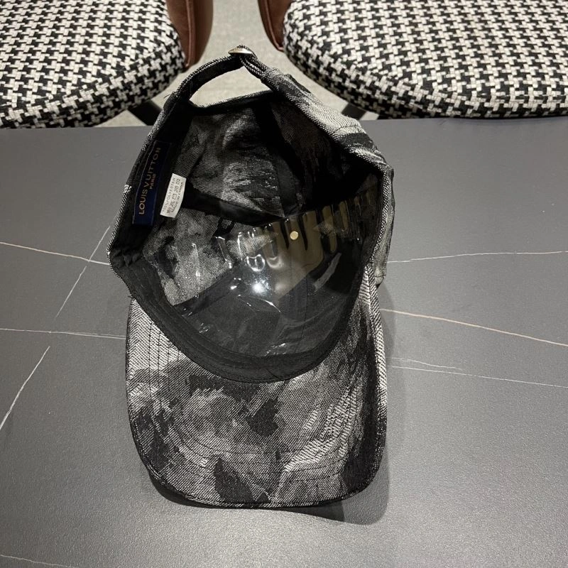 Lightweight Louis Vuitton Caps 258228
