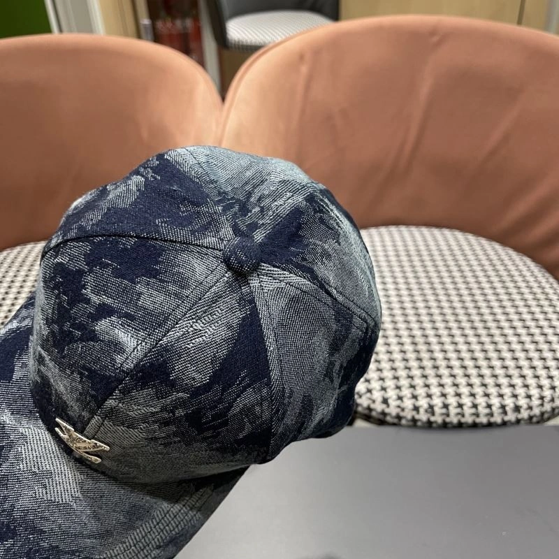 Louis Vuitton Caps Effortless 258216