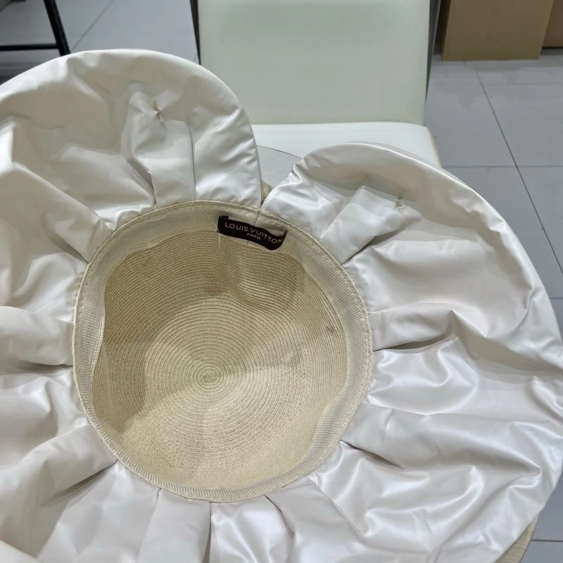 Seasonal Louis Vuitton Caps 258211