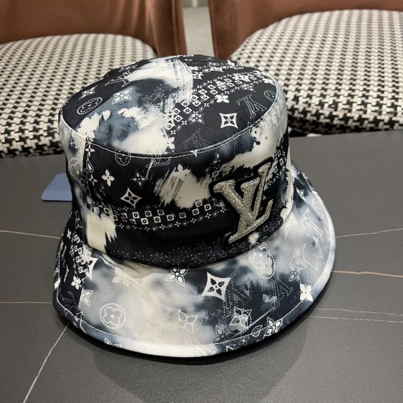 EyeCatching Louis Vuitton Caps 258190