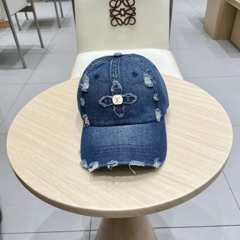 Stretchable Louis Vuitton Caps 258164