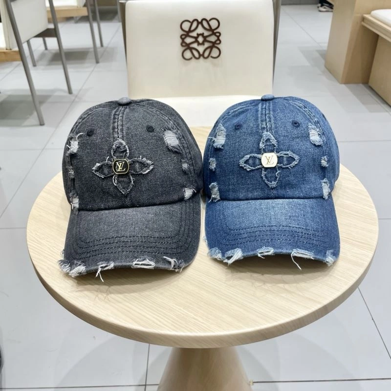 Stretchable Louis Vuitton Caps 258164