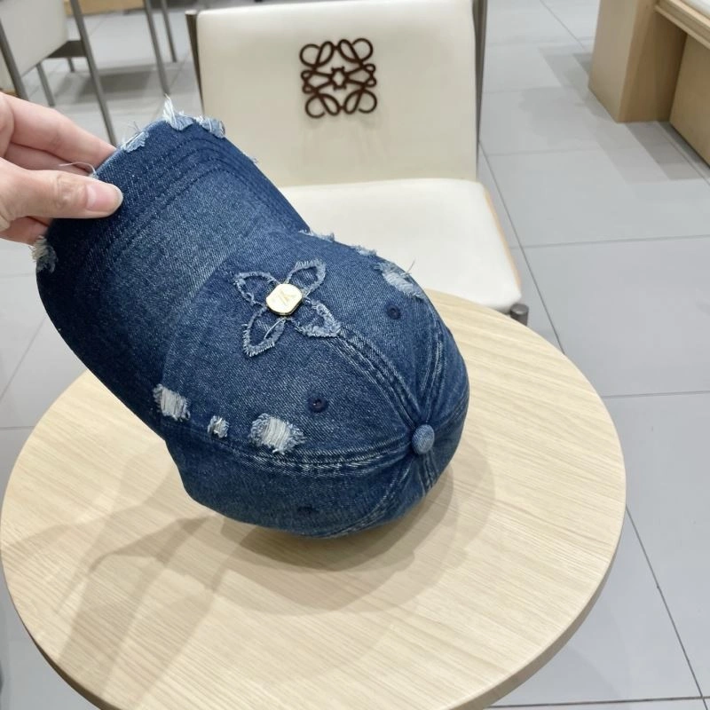 Stretchable Louis Vuitton Caps 258164