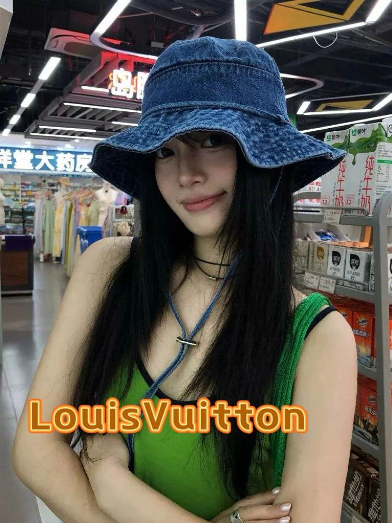 AllSeason Louis Vuitton Caps 258165
