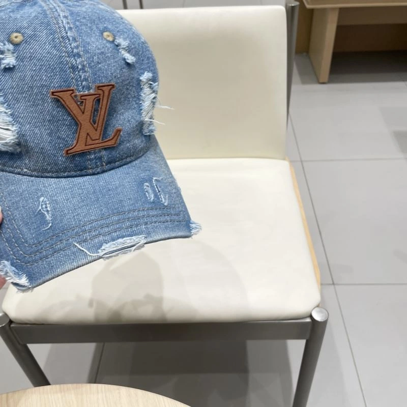 Louis Vuitton Caps EyeCatching 258168